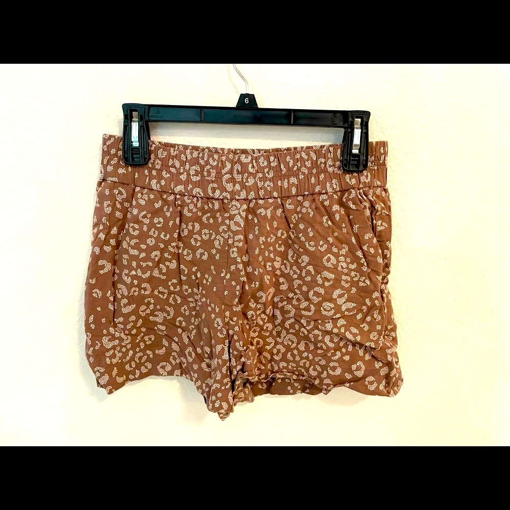 - a new day - abstract pattern shorts